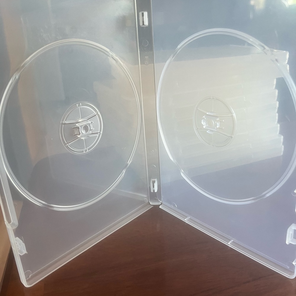42 DVD/ CD Cases - Picture 6 of 10